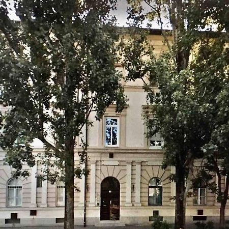 Pedal Apartman Szeged City Exterior photo